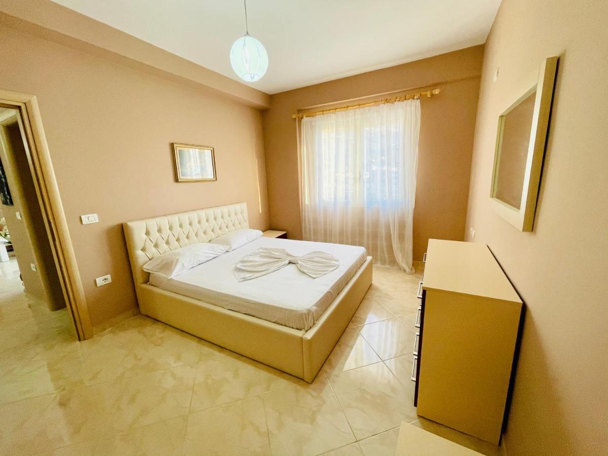 Jico Travel - Erjon Apartments فلورا المظهر الخارجي الصورة